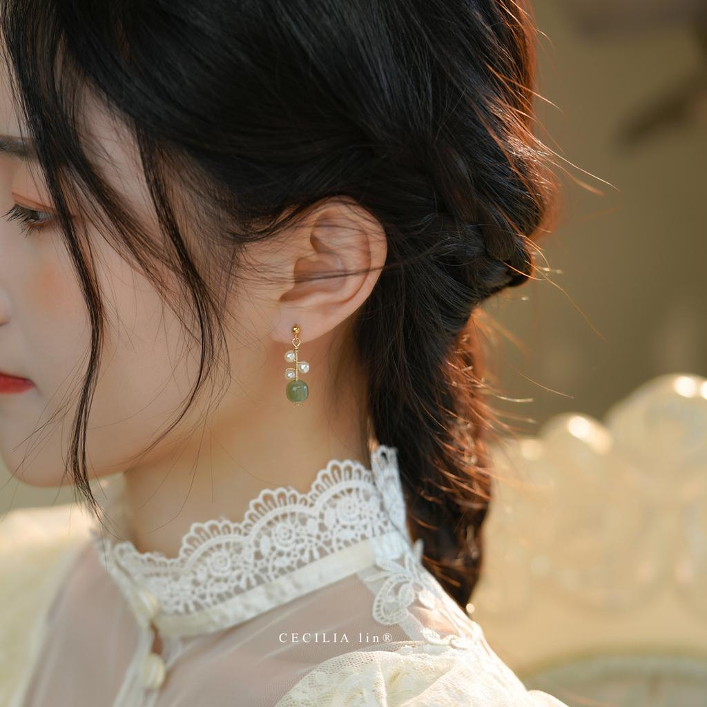 Natural Hetian Jade Pearls14K Gold earrings and ear clips with a niche design, popular online, autumn and winter earrings for women