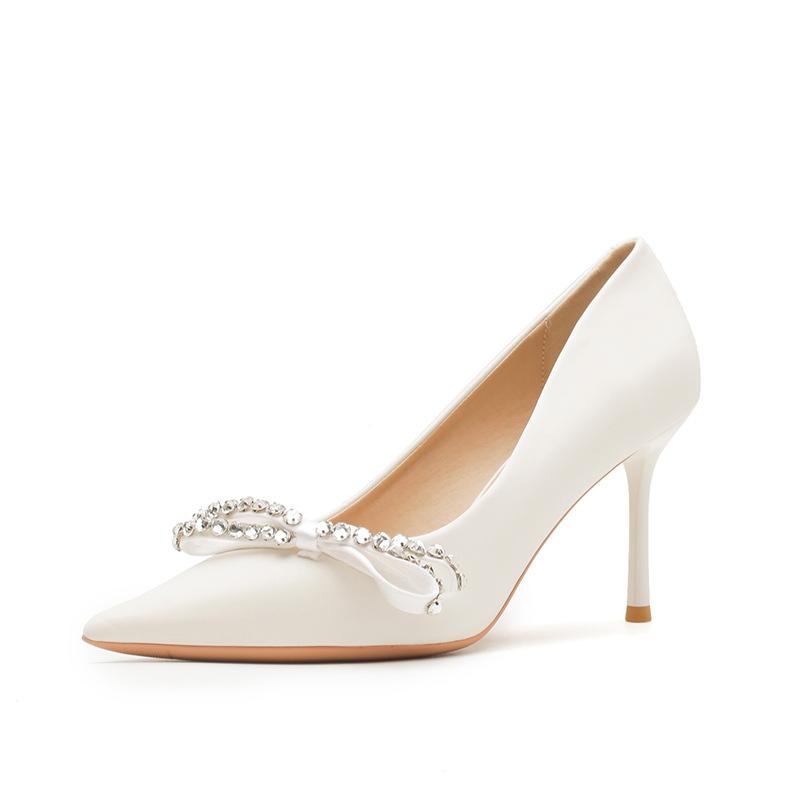 8853 [sheepskin] White High Heels Women's Thin Heels Autumn 2025 New Pointed Rhinestone Bow Single Shoes