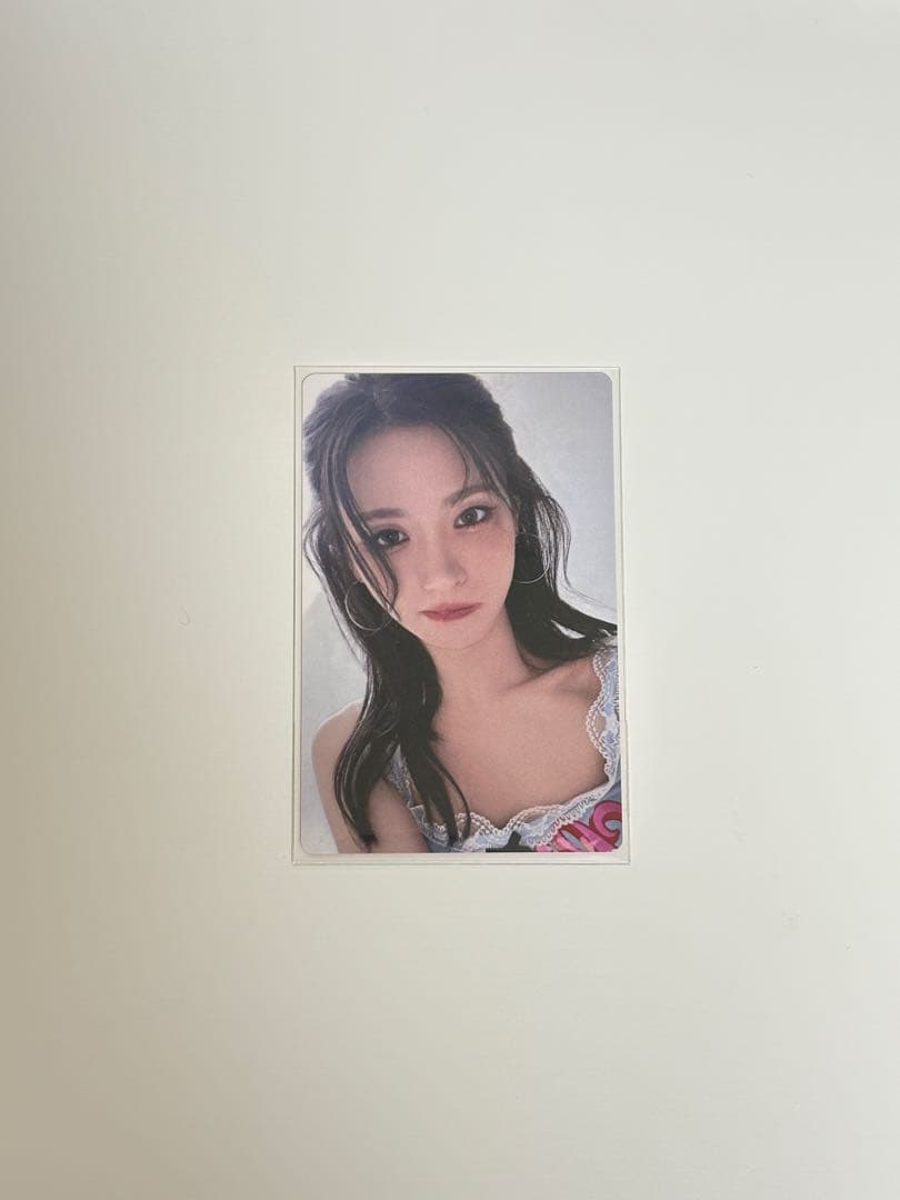 

[USED] GIdle Tower Records Cafe Album Purchase Bonus: Miyeon
