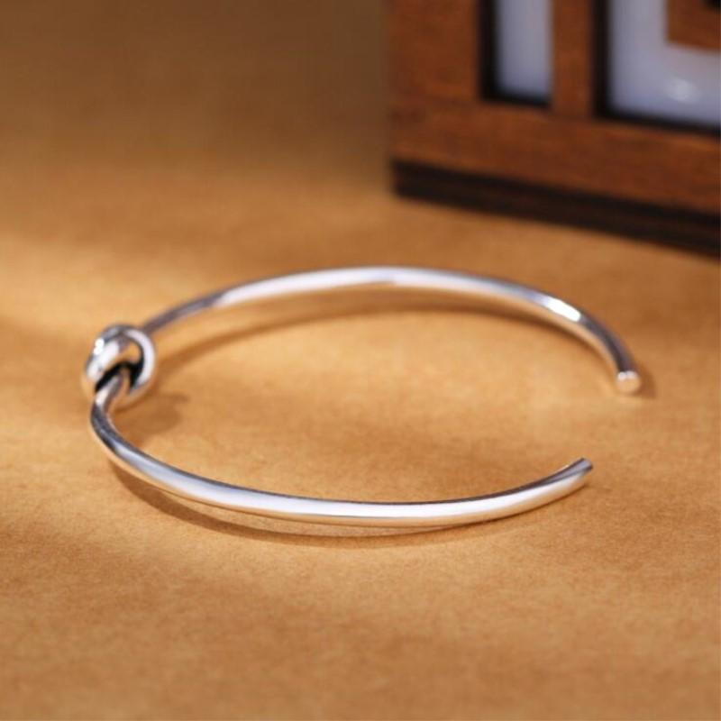 New Arrival Stylish Fashionable Popular Sterling Silver Color Jewelry Bracelets Classic Vintage Thai Silver Color Love Tie Braided Female Bangles