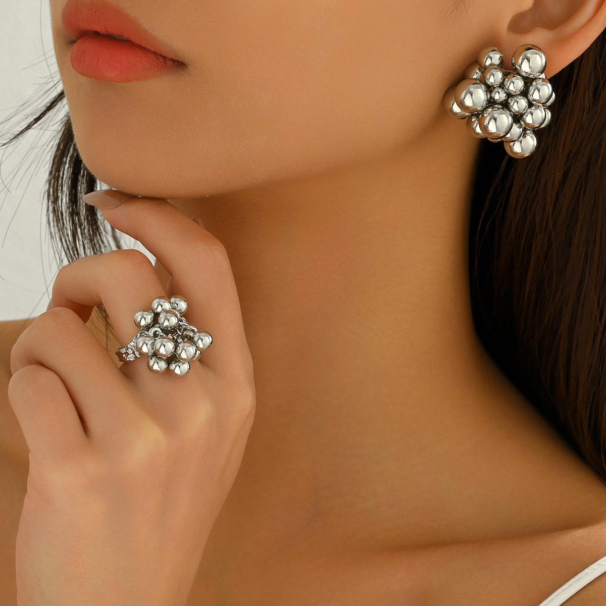 

Металл ветер геометрия женские украшения инс ниша бисерные серьги универсальное открытое кольцо премиум чувство