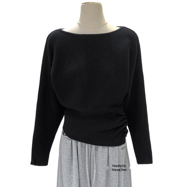 One-Shoulder Knit Base Shirt: Women's Korean Style Autumn/Winter Fashionable Versatile Off-Shoulder Sweater.