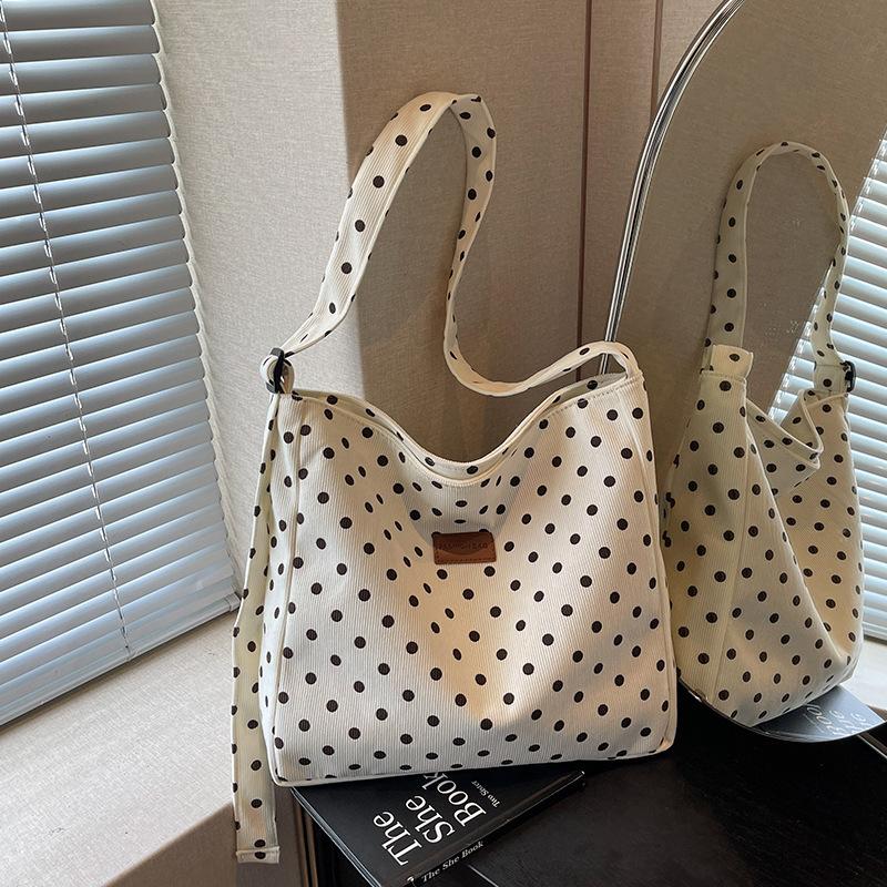 Large-capacity Dotted Bag Fashionable Shoulder Bag for College Students' Use As A Schoolbag or Shopping Bag