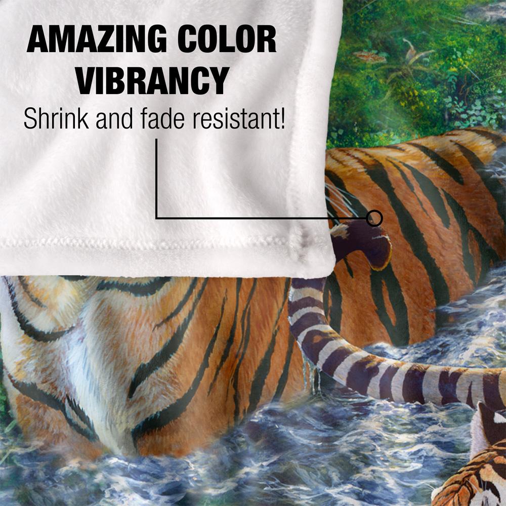 JQ Licensing Silky Tiger Supersoft Blanket