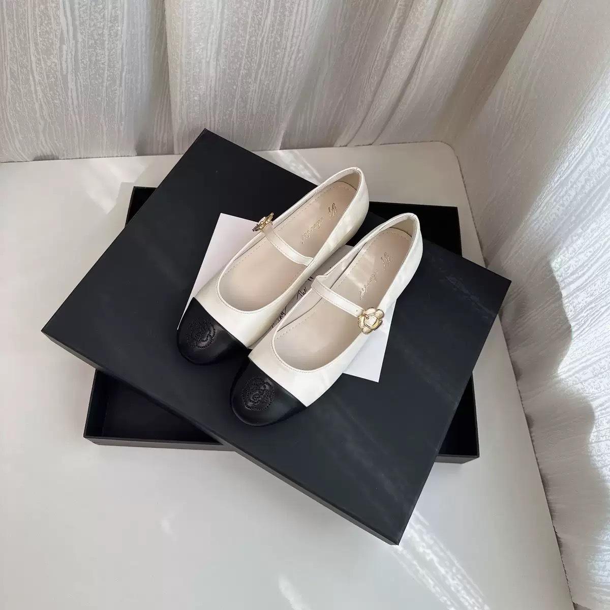 

Sheepskin version~ leather simple pointed Mary Jane shoes women s 2025 height increase one-word buckle with round head ballet shoes 39