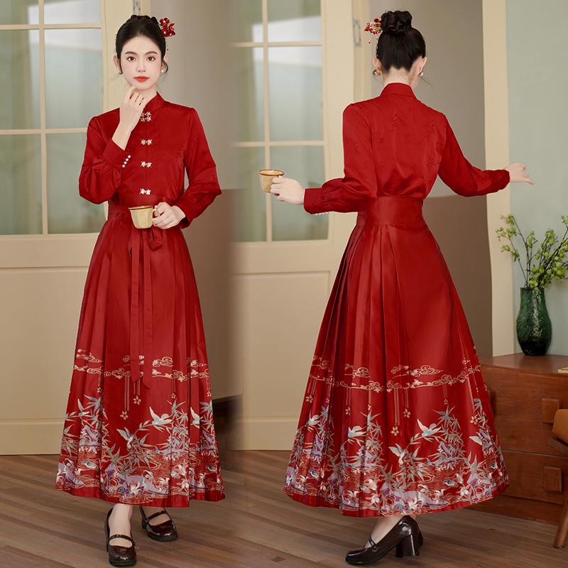 2024 Autumn/Winter Red Horseface Skirt Cheongsam Bridal Toasting Dress - Chinese Style Wedding & Engagement Outfit for Women