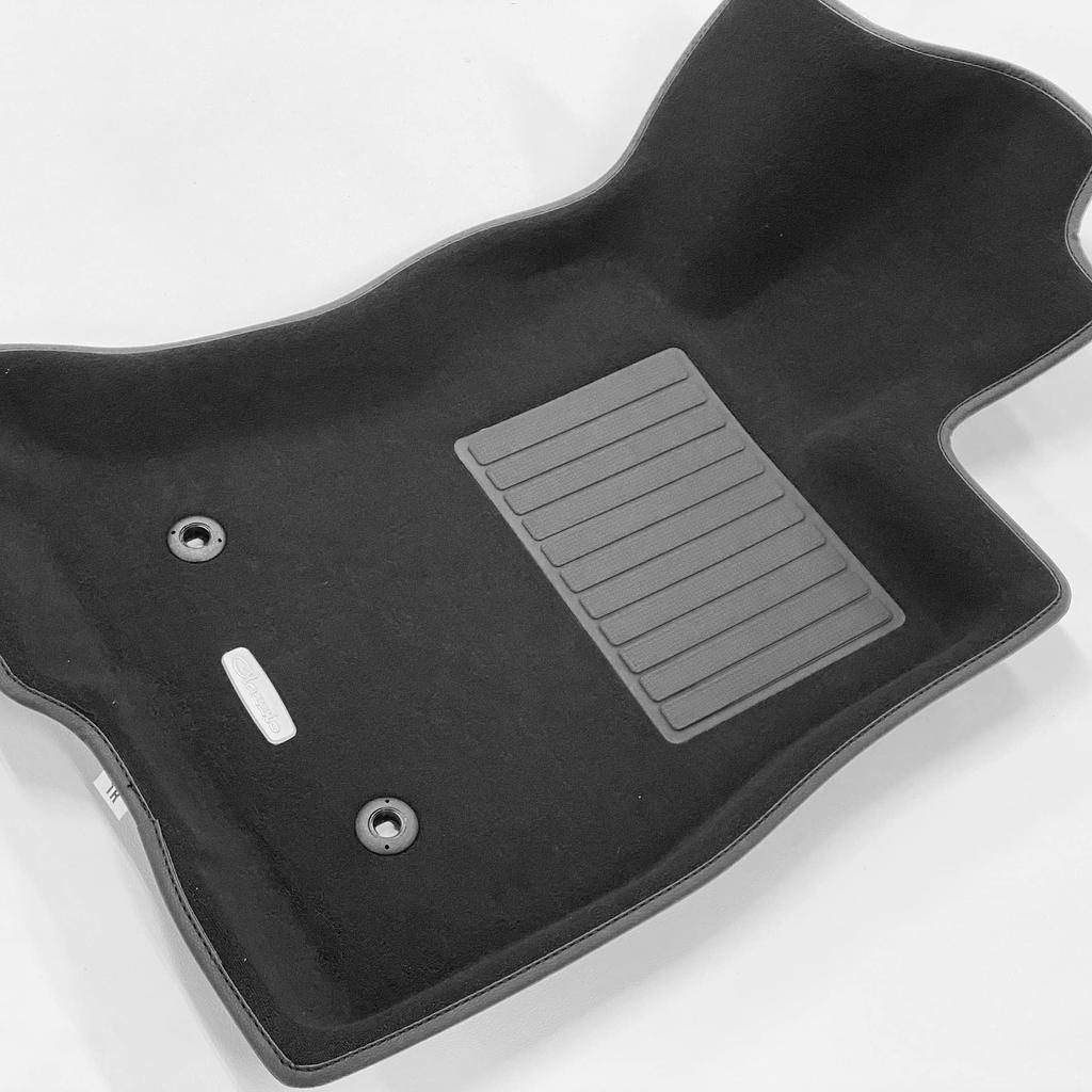 Zestaw dywaników podłogowych Clazzio 3D do 1 Forester SK Standard Type Black H30/8~ EF-8156 [5CEFB8156K]