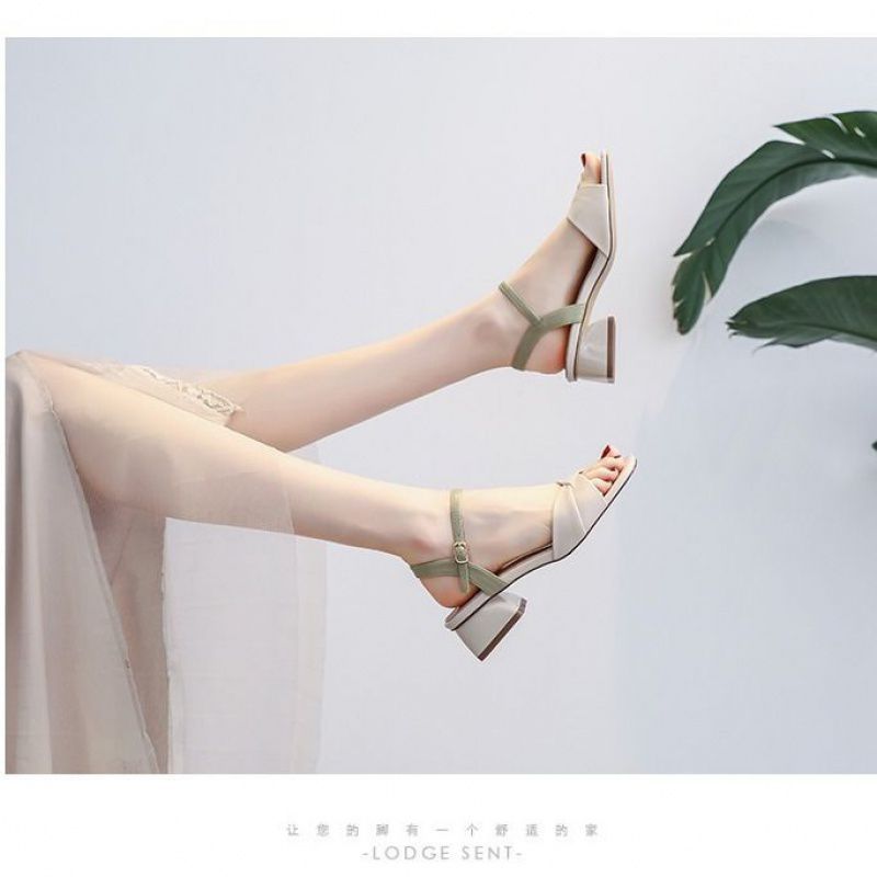 Fashion Summer Square Heel Sandals Casual Outdoor Women Summer Sandals Ankle Strap Slides Women's Sandals Buckle Strap Sandals
