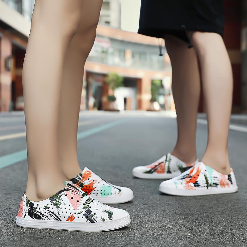 Unisex Sandals Summer Hollow Beach Shoes Slippers Lightweight Sandals Slip on Casual Waterproof Classic Sandals