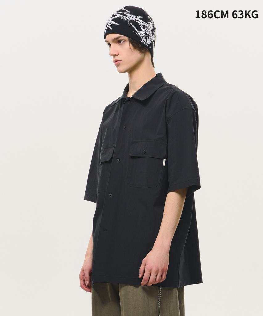 BLACK MOMENT Tech Pocket Half Shirt [Black]