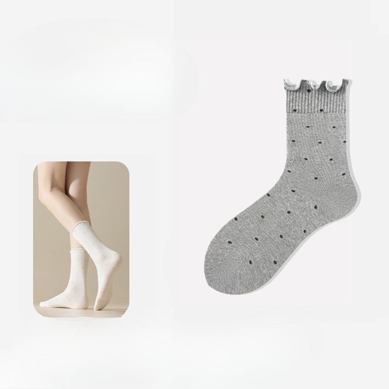 Female Spring and Autumn Wave Point Wooden Ear Edge Comfortable Month Son in The Tube Pile Socks