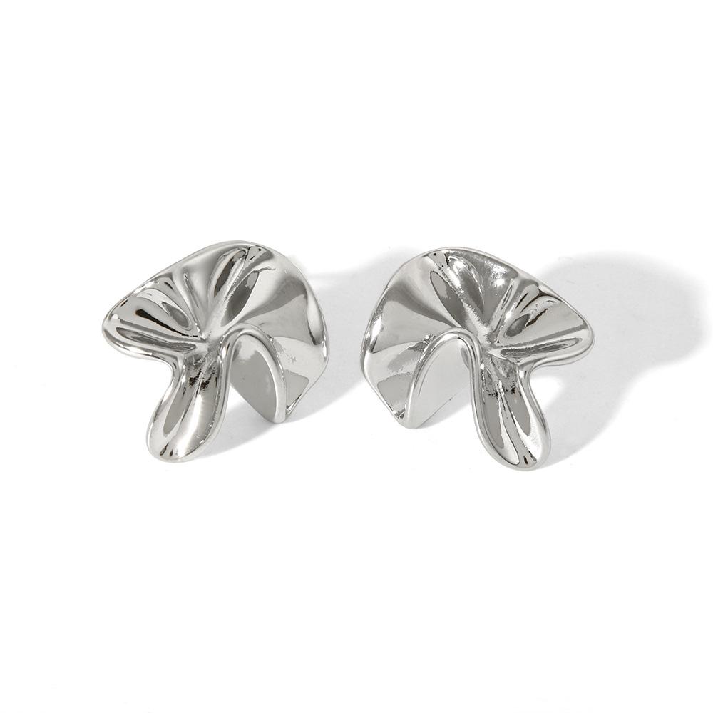 18K Gold Stainless Steel Irregular Pleated Flower Twist Stud Earrings - French Retro Style for Daily Wear