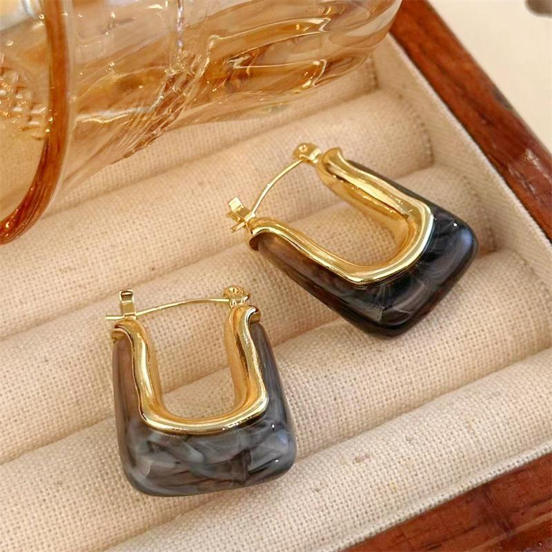 Trendy Geometric Resin Hoop Earrings for Women Irregular Metal Acrylic Wedding Earrings Party Vintage Jewelry Gift