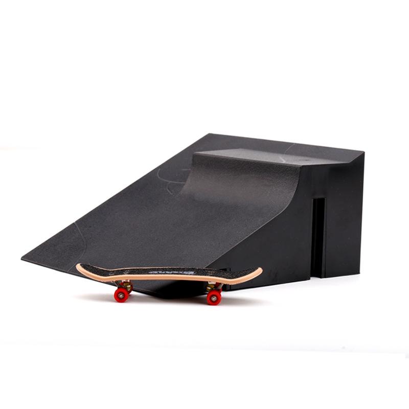 Children's Finger Skateboard Prop Set - Professional Novelty Scene Toys