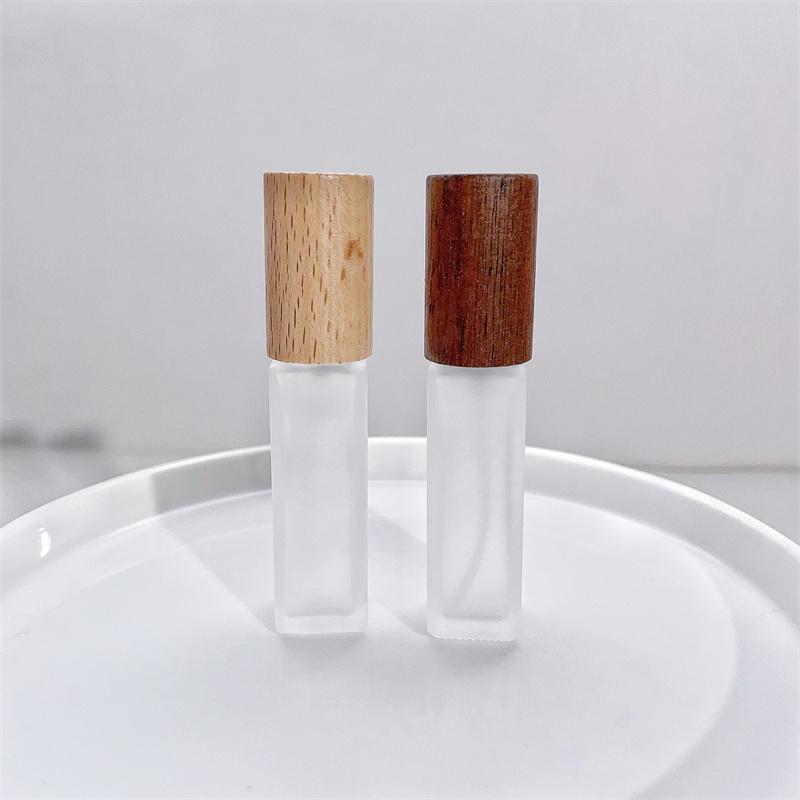 Szklana butelka na perfumy 9 ml z drewnianą nakrętką Puste wielokrotnego napełniania Atomizer do perfum w sprayu Pojemniki