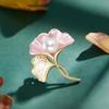 "Three Lives Fortunate" Brooch, High-end Women's Light Luxury and Elegant, Ginkgo Leaf Corsage Design, Anti-glare Brooch