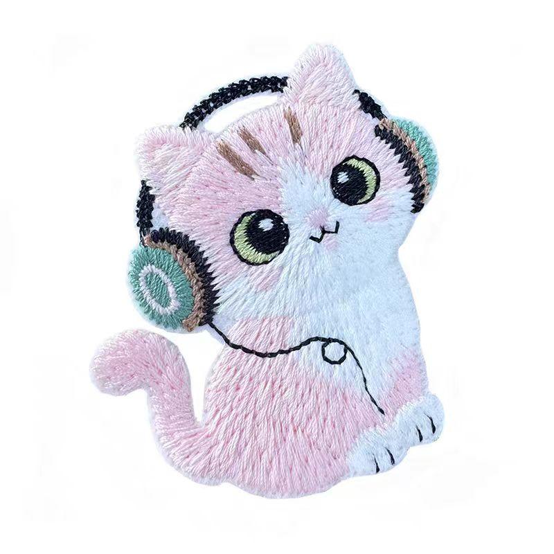 4 Pcs Mixed Cute Cartoon Cat With Headphones Embroidered Patches Iron On Decorative Applique