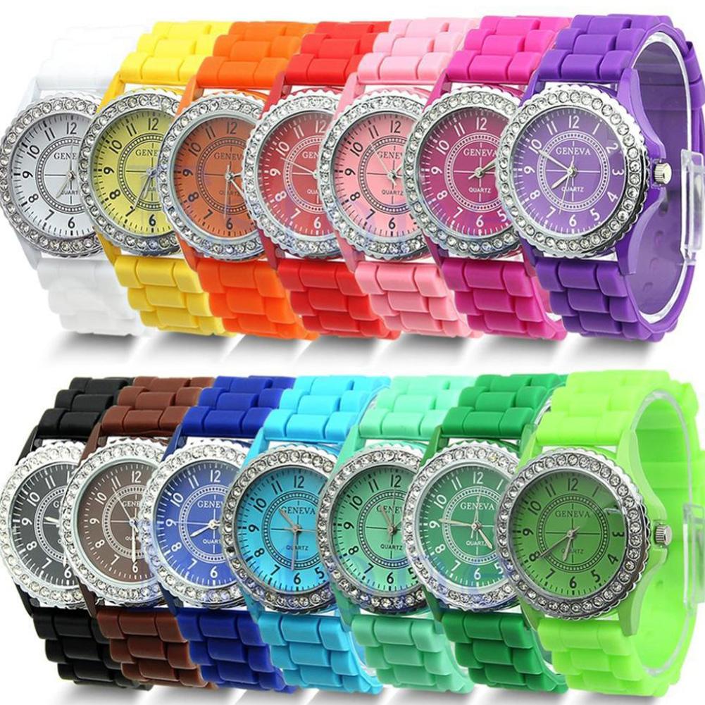Einfacher Stil Frau Silikonuhr Quarz Armbanduhr Rundes Zifferblatt Gummi Stunden Uhr