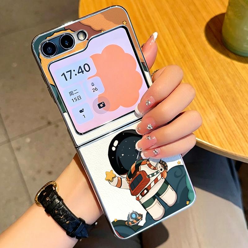 Astronaut Cartoon Pattern Case For Samsung Galaxy Z FlIP 7 FE 6 5 Z Flip7 Flip6 Flip5 Luxury Plating PC+PU Leather Hybrid Folding Phone Cover
