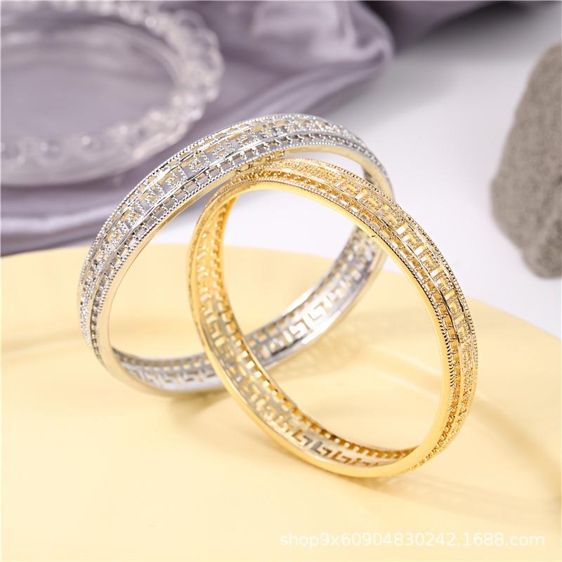 Japan and South Korea new fashion men and women high sense environmental protection alloy bracelet snake bone Great Wall pattern bracelet decoration Diameter 58cm золотой