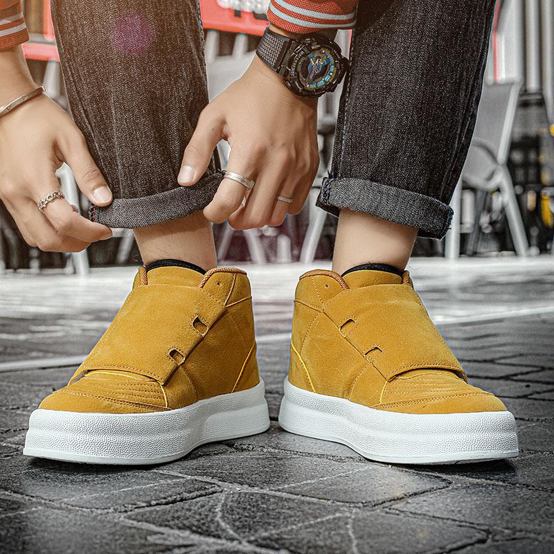 Men Skateboarding Shoes High Top Casual Leisure Sneakers Walking Chaussure Homme Trendy Board Shoes Korean Style Youth Shoes Stu