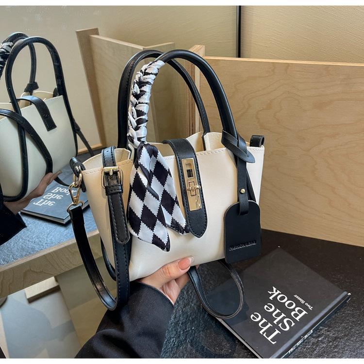 

Портативная сумка-корзина для овощей, женская, осень 2024 года, новая модная сумка-ведро в стиле ретро, контрастного цвета, сумка-мессенджер с замком-слипом чёрный