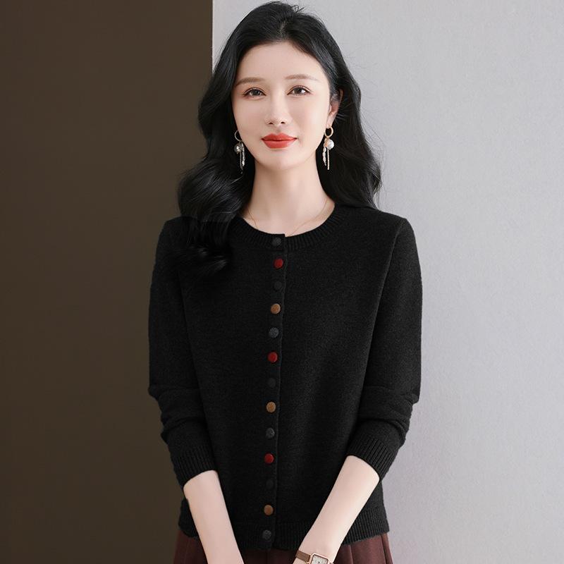 Autumn and Winter New Knitted Cardigan Women's Simple Short Sweater Solid Color Wool Outer Top Thin