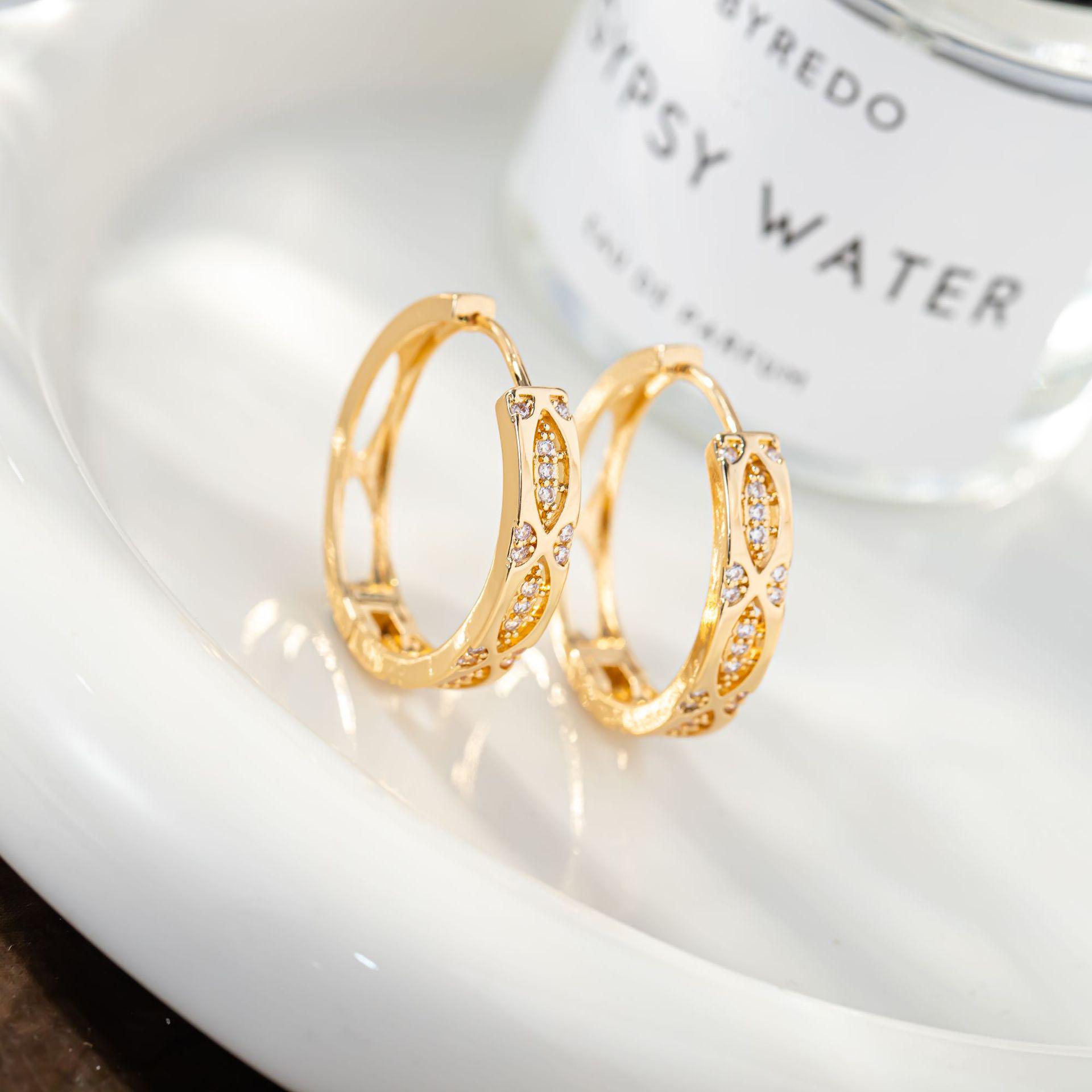 Exquisite Geometric Zirconia Hoop Earrings: Trendy Hip-hop Punk Style for Men  Women