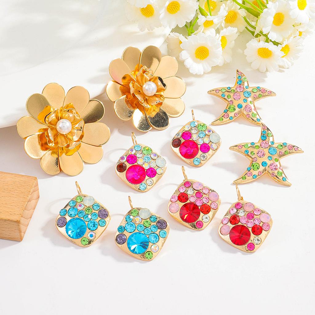 Diamond-set Starfish Earrings, Colorful Rhinestone Fashion Light Luxury Earrings, High-end Flower Simple Stud Earrings, Women