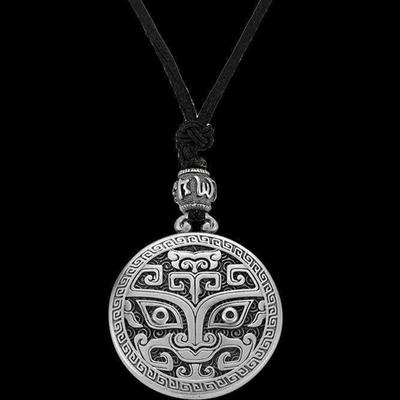 Vintage Wealth Animals Taotie Pendant Necklace For Men Jewelry Lucky Amulet Buckle Blessing Buddhist Heart Sutra Necklace Male