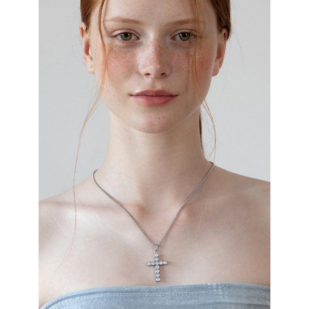 Arcade Cross Pendant Necklace Nz2496