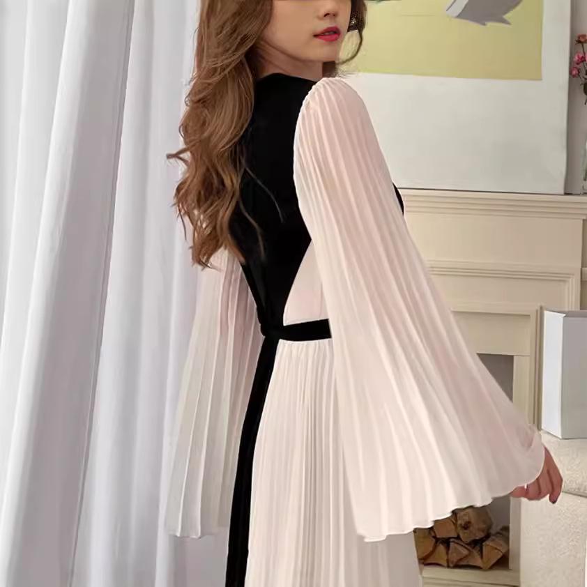 Elegant Black & White Pleated Dress - Round Neck, Loose Long Sleeve