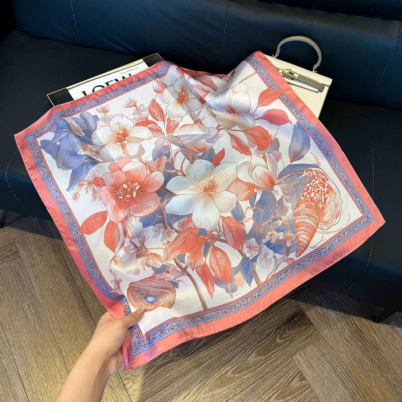 New 71 * 71cm Korean version small square scarf women's silk scarf spring and summer thin sunscreen scarf neck protection tied bag headband scarf