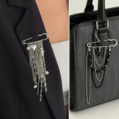 Exaggerated Personality Heart Multiple Chain Tassel Brooches for Women Fashion Imitation  Pearl Brooch Suit Pants Bag Decoration