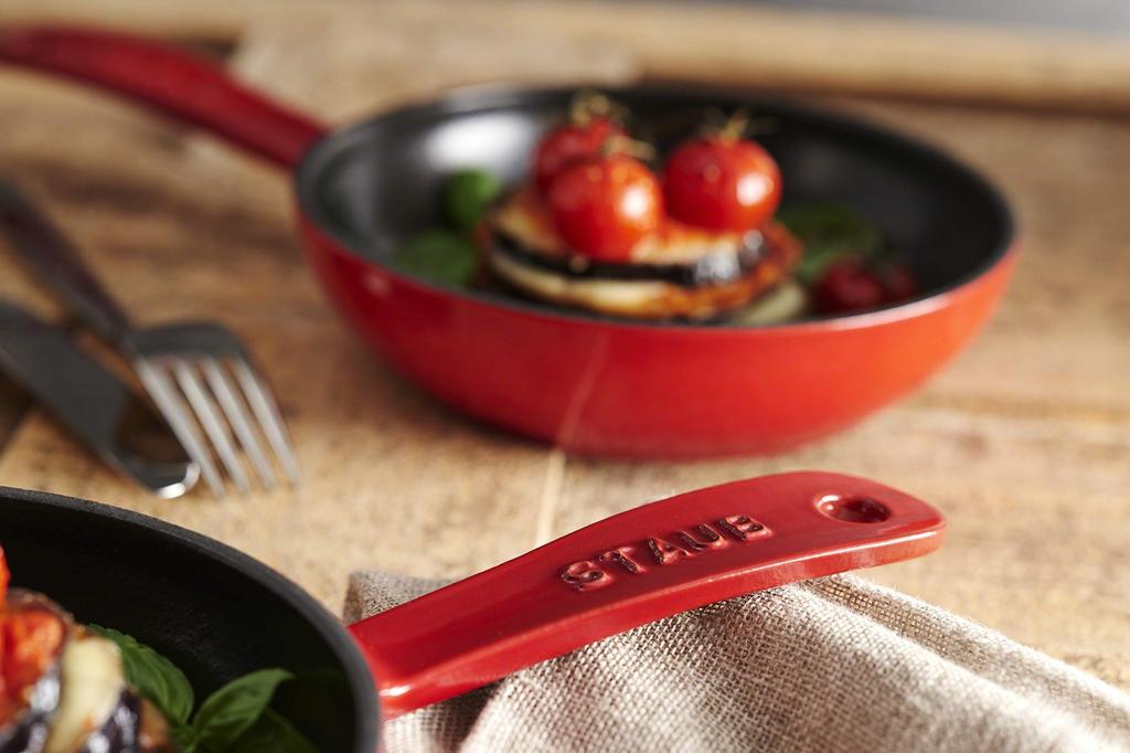 Staub Cherry Frying Pan Enamel Cast Iron Compatible with IH Japanese Skillet "Skillet 16cm" [Authorized Product] 40501-146