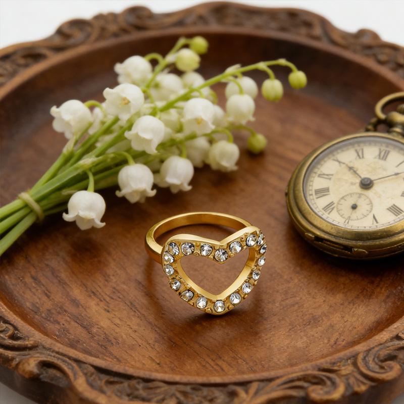 

Simple and versatile ins style cute love diamond ring creative design feeling gold-plated closed ring золотой