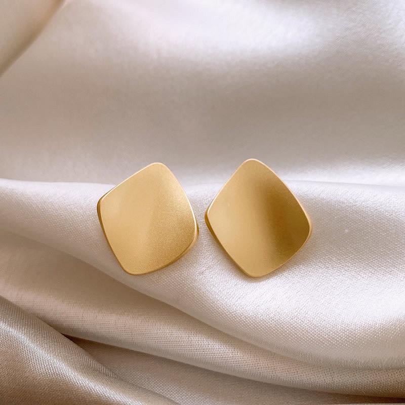 High-End Irregular Brushed Circle Stud Earrings - Influencer Design, Exaggerated Style