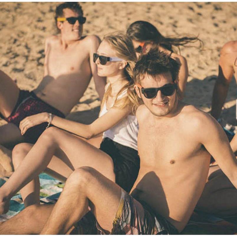 Premium Hand Ring Folded Sun Glasses With Perfect Size And Fashionable Aesthetic Appeal
