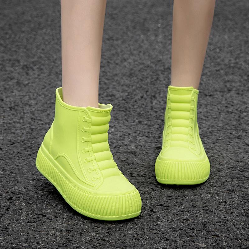 Velvet-Lined Women's Outdoor Short Waterproof Non-Slip Fashionable Rubber Rain Boots with Thick Soles