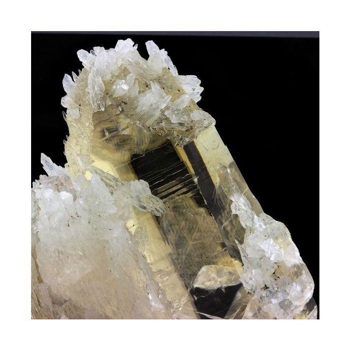 Quartz + Calcédoine 741.4 carats