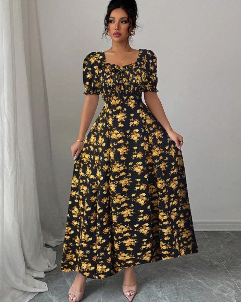 2025 Summer Fashion Women's Printed U-neck Short-sleeved Large Swing Dress