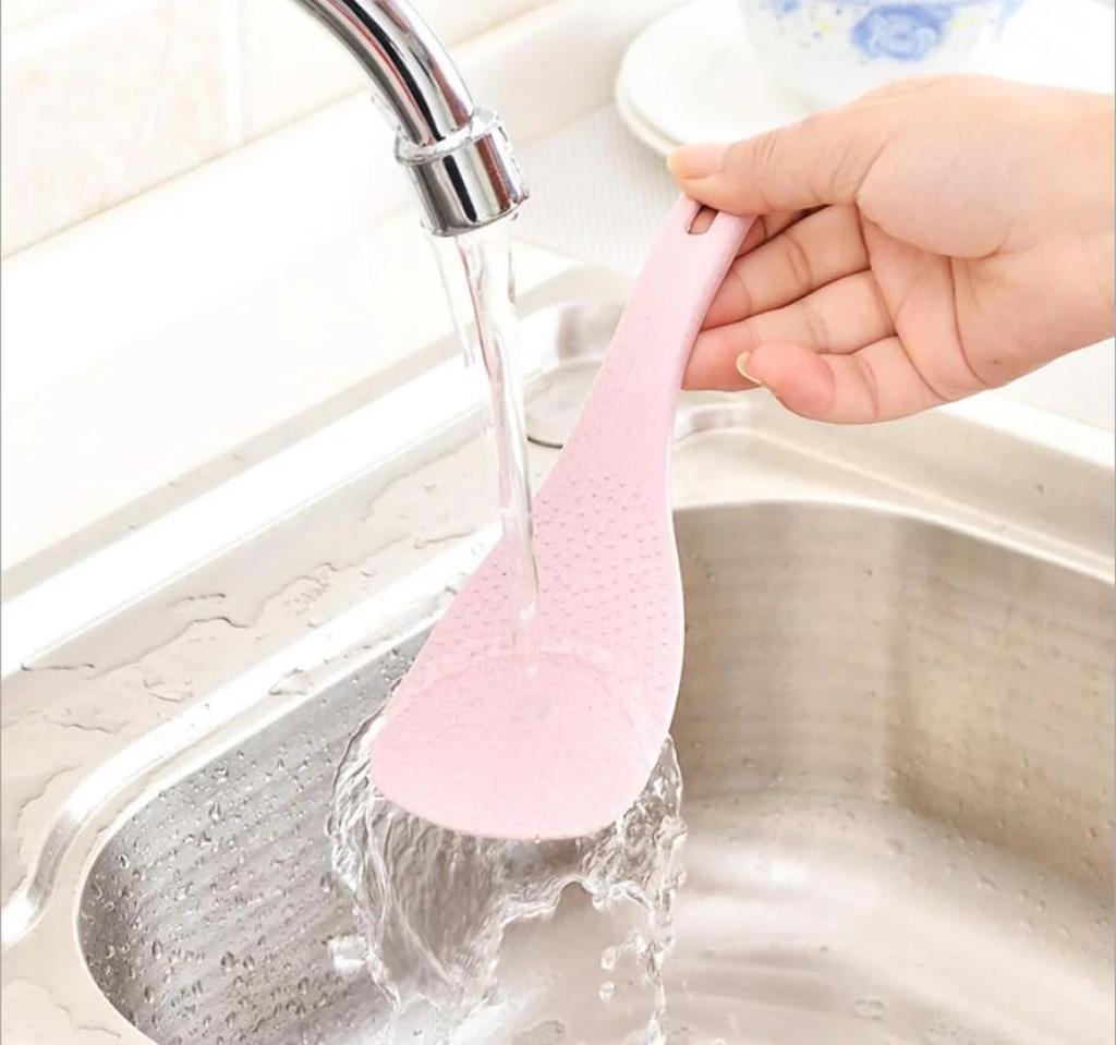 1PC Lovely Kitchen Ladle Non Stick Rice Paddle Meal Spoon Wheat Straw PP Household Plastic Non-Stick Rice Spoon