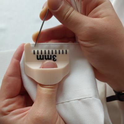 Outil de Mesure de Calibre d'Aiguille à Coudre, Règle à Doigt Gabarit de Couture pour Points Égaux, Protège-Doigt, Outil Guide de Couture DIY