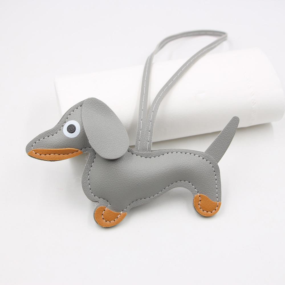 Charm de Couro Dachshund Desenho Animado em Estoque, Chaveiro de Cachorro e Acessório para Capa de Celular