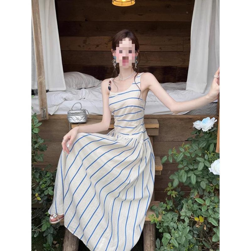 French Retro Striped Suspender Dress Women's Summer New Temperament Elegant Slim and Thin Waist Dress