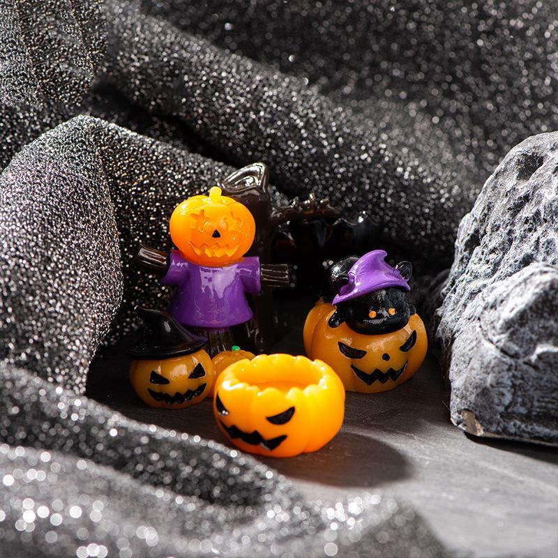 Halloween Ornament Micro Landscape Decoration Accessories Wizard Ghost Pumpkin Rabbit Bat Tree Magic House Resin Ornaments