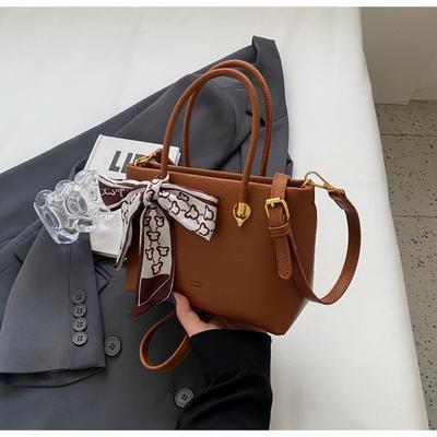 Large Capacity PU Leather Shoulder Bag for Women Bag for Commuting and Casual Use Versatile Tote Bag