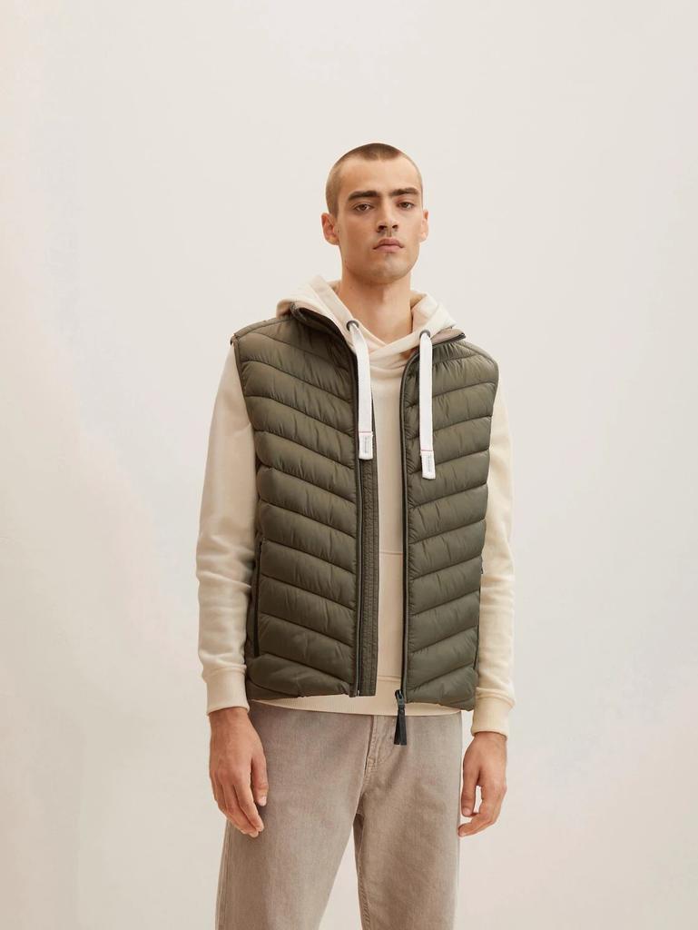 Зимняя куртка Tom Tailor Quilted Vest (1031473) пыльно-оливковый зеленый