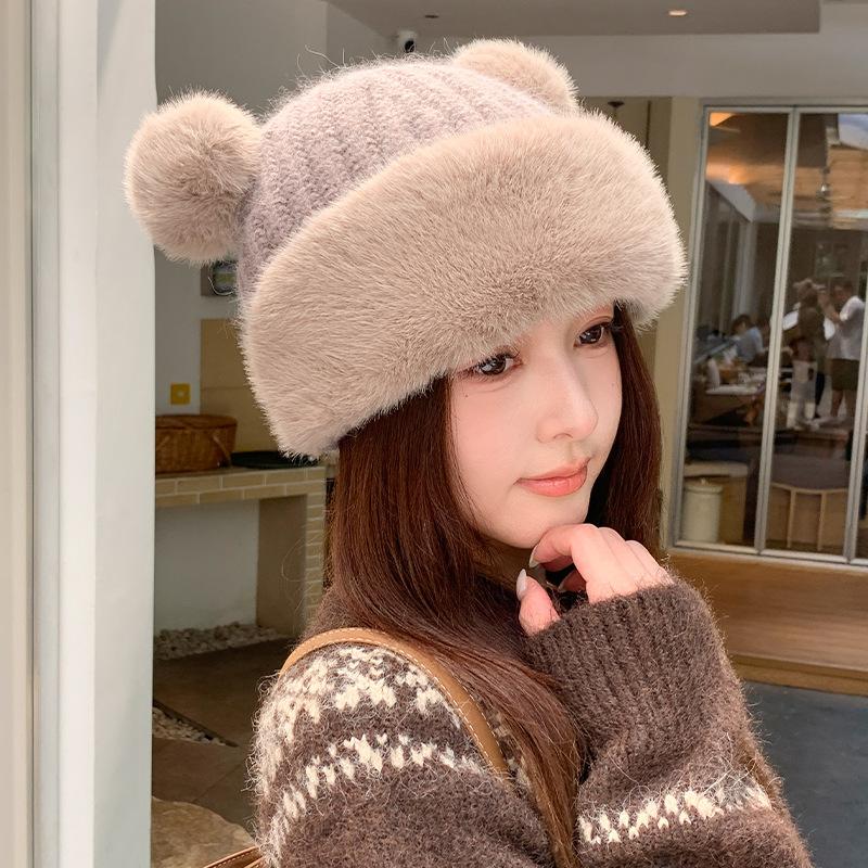 Autumn and winter cute bear ear hat women's face small warm ear protection knitted hat simple wool hat