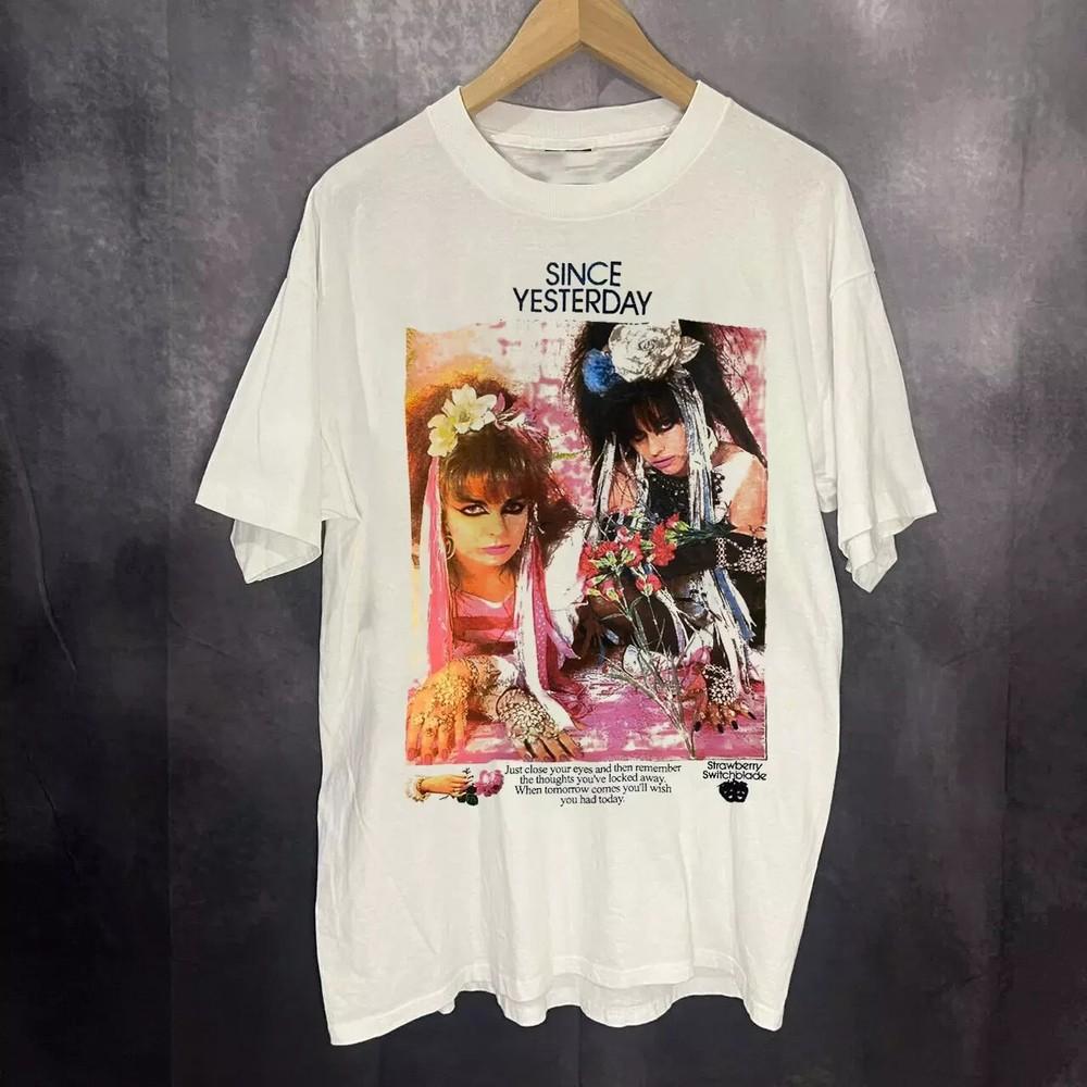 Strawberry Switchblade Band Gift For Fan S to 5XL Tshirt Unisex T-Shirt S